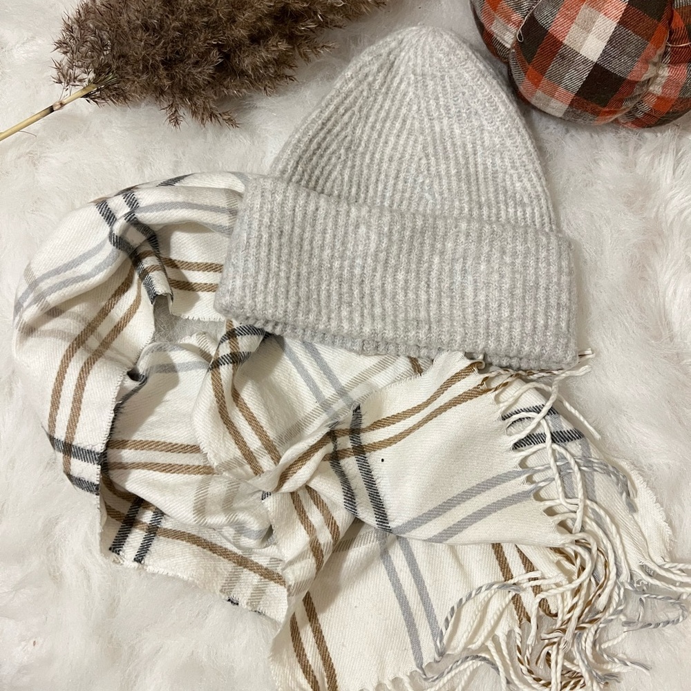 Gray Knit Beanie and Plaid Scarf Set